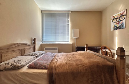 Regent's Park Bed & Breakfast | Double bedroom in Euston