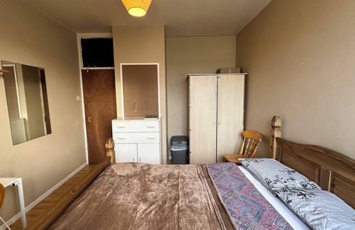 Regent's Park Bed & Breakfast | Double bedroom in Euston