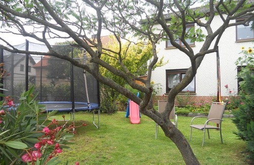 Laucha an der Unstrut Apartment | Double room, shower, WC ensuite - Guest house under the vineyards