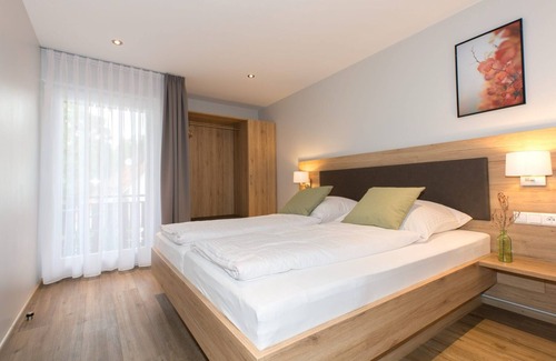 Haslach im Kinzigtal Apartment | Double Room 7 with Wi-Fi