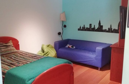 Albarraque Apartment | Double Room 5 In Albarraque, Sintra With Balcony