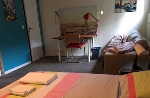 Billere House | double room at the foot of the Pyrenees with swimming pool