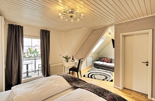 Trittenheim Bed & Breakfast | Double room-Deluxe-Ensuite-Balcony-Doppelzimmer mit Balkon