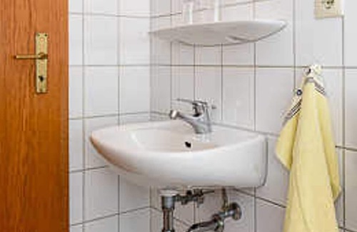 Altharlingersiel House | Double room E - Huus an't Deep in Altharlingersiel