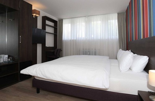 Volmerswerth House | Double room - Hotel and Restaurant Fährhaus | km734