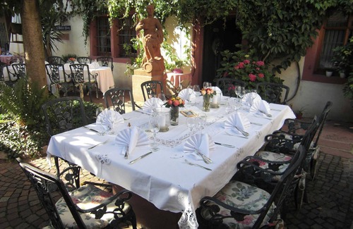 Michelstadt Hotel | Double Room, Room 1 - Hotel-Restaurant Drei Hasen