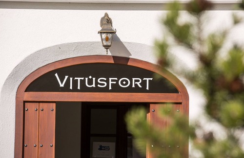 Hopfen am See Apartment | Double room "Scottish Whisky" in the Vitusfort house