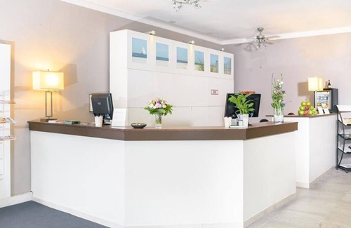 Vorstadt House | Double room/shower, WC - Hotel Astor by Campanile