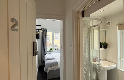 Redcar Bed & Breakfast | Double Room w/Ensuite | Perfect for Contractors