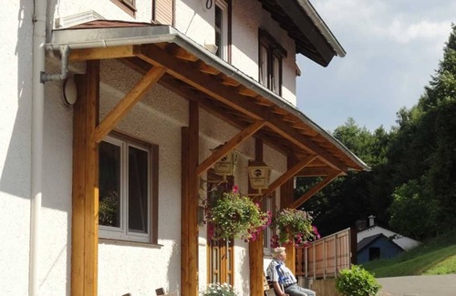 Beerfelden Cottage | Double Room with Balcony 2 - Gasthaus Zum Pälterwald