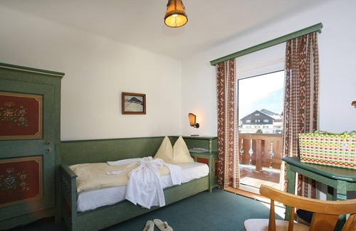 Bruck an der Grossglocknerstrasse Other | Double room with fl. Water - Alpenblick, guesthouse