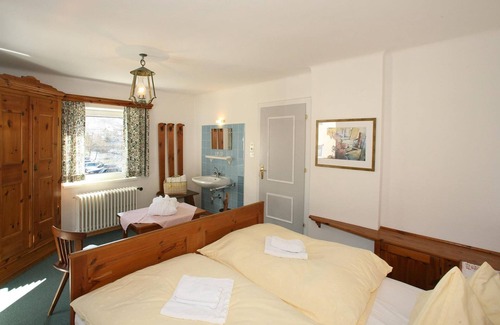 Bruck an der Grossglocknerstrasse Other | Double Room with Shower - Alpenblick, Gästehaus