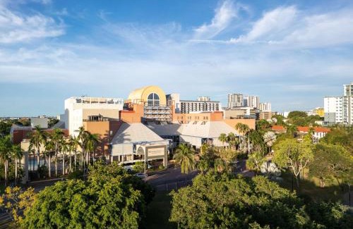 Darwin City Centre Hotel | DoubleTree by Hilton Esplanade Darwin