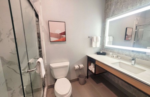 Westchase Hotel | DoubleTree by Hilton Houston Westchase