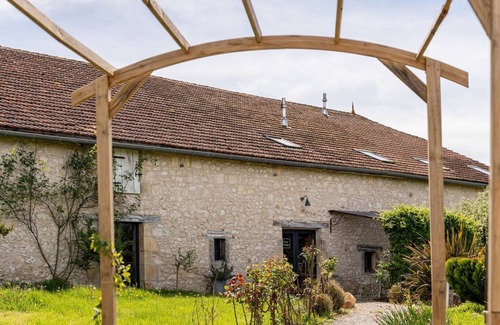 Beaumont-du-Perigord House | Douce Campagne Cottage – Private Spa