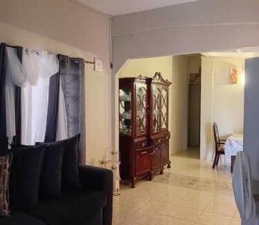 Portmore Apartment | DOUG MANOR flat 2