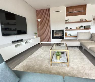 Peso da Regua Apartment | Douro Escape - Riverfront Apartment