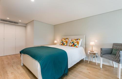 Santa Marinha Apartment | Douro Tower Loft - Shared Pool