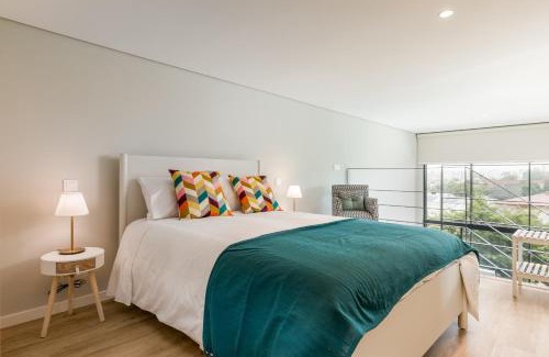 Santa Marinha Apartment | Douro Tower Loft - Shared Pool