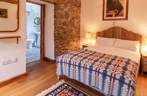 Picklescott Cottage | DOVE COTTAGE, family friendly, with open fire in Church Stretton