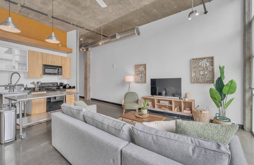 The Gulch Apartment | Downtown 1 Bedroom Loft in the Gulch