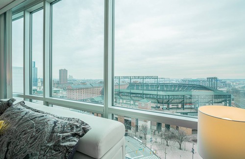 Downtown West Apartment | Downtown 2BR Apartment near Convention Center by RedAwning