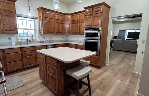 Roswell House | Downtown 4-bedroom house with views and lots of space