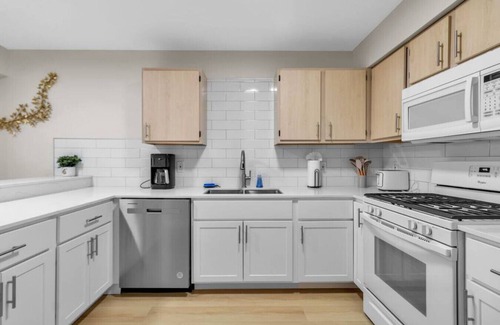 Downtown Buffalo House | Downtown and Upscale