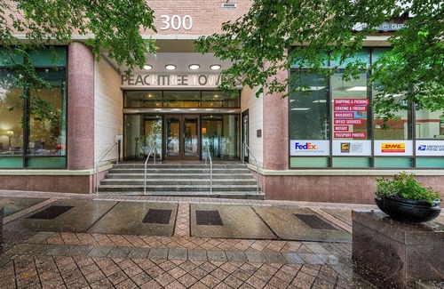 Peachtree Center Apartment | Downtown Atlanta Condo w/Balcony Overlooking City