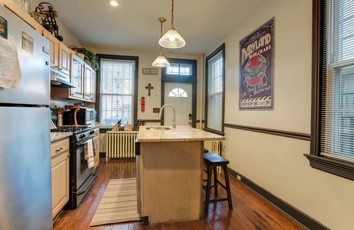 Downtown Baltimore House | Downtown/Camden Yards- 600 feet from homeplate