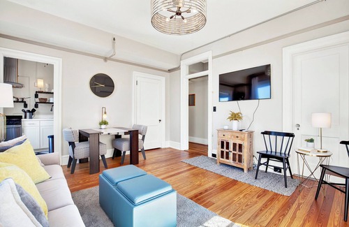 Historic Downtown Savannah Condo | Downtown central, Private balcony with city views!
