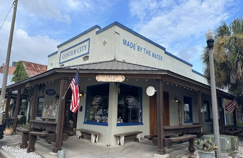 Historic Downtown Apalachicola Apartment | Downtown Charm! All the shops, restaurants & water activities out your doorstep