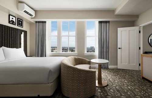 Downtown Tampa Hotel | Downtown Delight: Stay in the Heart of Tampa's Excitement! 4 Rooms