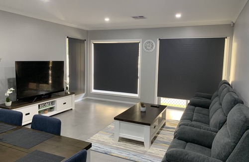 Shepparton House | Downtown House in the heart of Shepparton