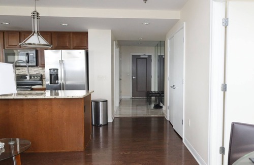 Downtown Detroit Apartment | DOWNTOWN LUXURY SPACE