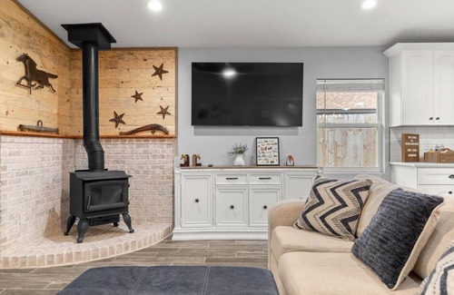 Fort King District House | Downtown Ocala Delight: Cozy 4-Bedroom Home Awaits