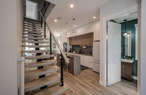 Central Sarasota House | Downtown Sarasota Home w/Yard + Firepit