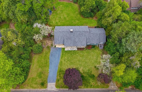 Southern Pines House | Downtown So. Pines - sleeps 8, walk to town.