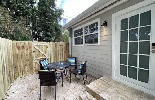 Marina District Apartment | Downtown- Walk To Everything!