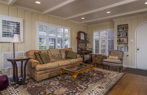 Walnut Creek House | Downtown Walnut Creek Executive Retreat