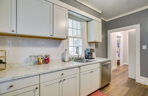 Wilmington Apartment | Downtown Wilmington Studio - Pets Welcome!