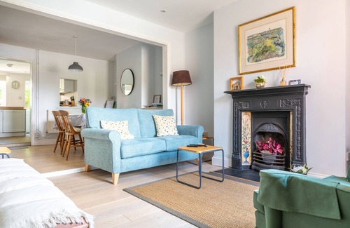 Holt Cottage | Dragonfly Cottage - a terraced cottage that sleeps 4 guests in 2 bedrooms