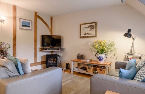 Rumburgh House | Dragonfly - Two Bedroom House, Sleeps 4