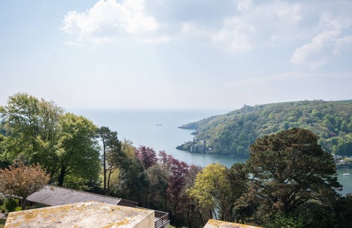 Dartmouth Apartment | Drake Apartment-Standard - 1 Bed - River view