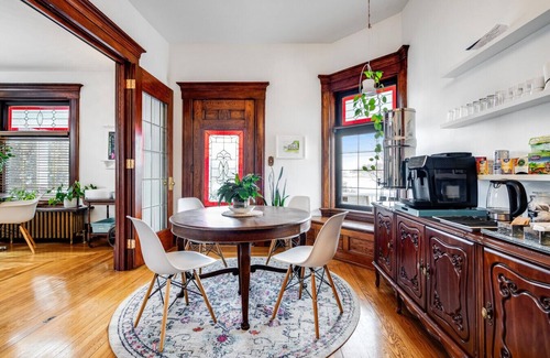 Leamington House | Dream BNB Retreat House
