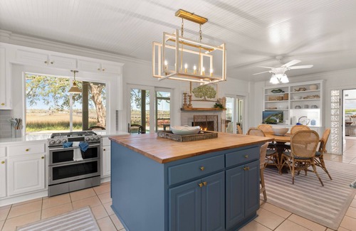 East Beach House | Dream destination on East Beach, sleeps 14 with a pool