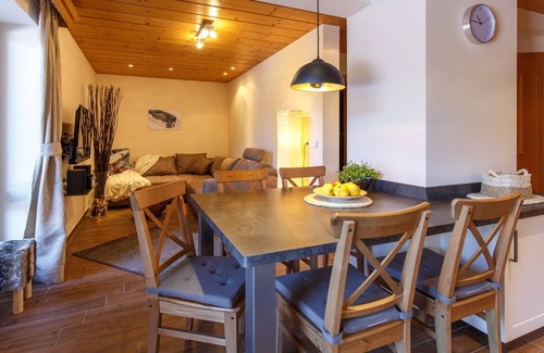 Sankt Valentin Apartment | Dream location in Ruhpolding with a terrace by the swimming pond