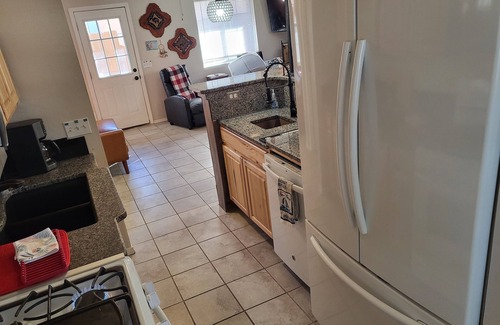 Truth or Consequences House | Dreamcatcher 2-story Colonial Home. Pet Friendly!n1 mile from downtown hot tubs
