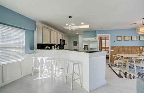 Cypress Lakes House | Dreamscape Pool-House 3BR/2BA - 10 min to Beach!