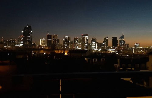 Suresnes Apartment | DREAMVIEW SACRE COEUR/TOUR EIFFEL 15 mins from Paris, 5 mins from La Défense